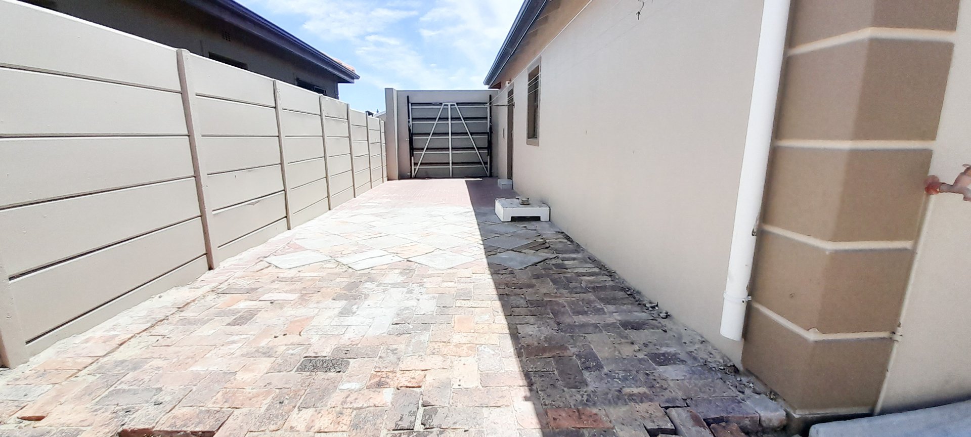 3 Bedroom Property for Sale in Camelot Western Cape